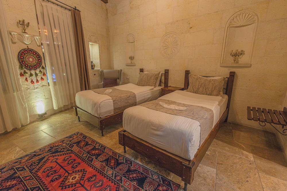 Comfort Twin Room, City View photo 1
