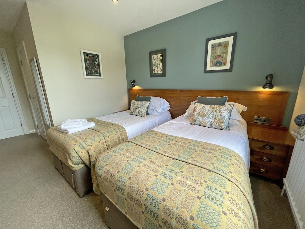 Standard Twin Room photo 3