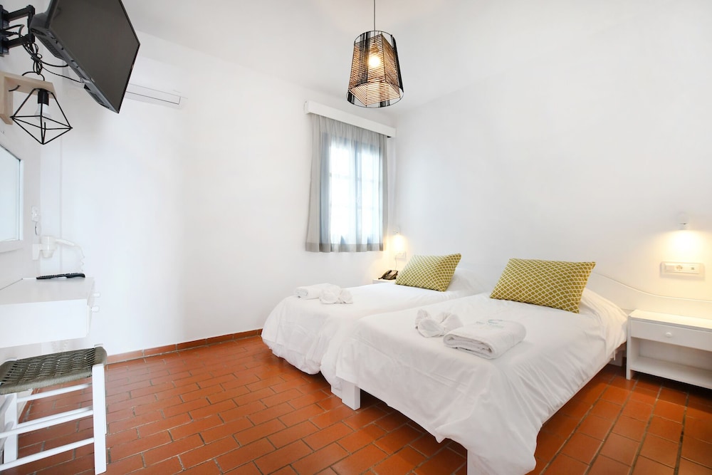 Double or Twin Room photo 1