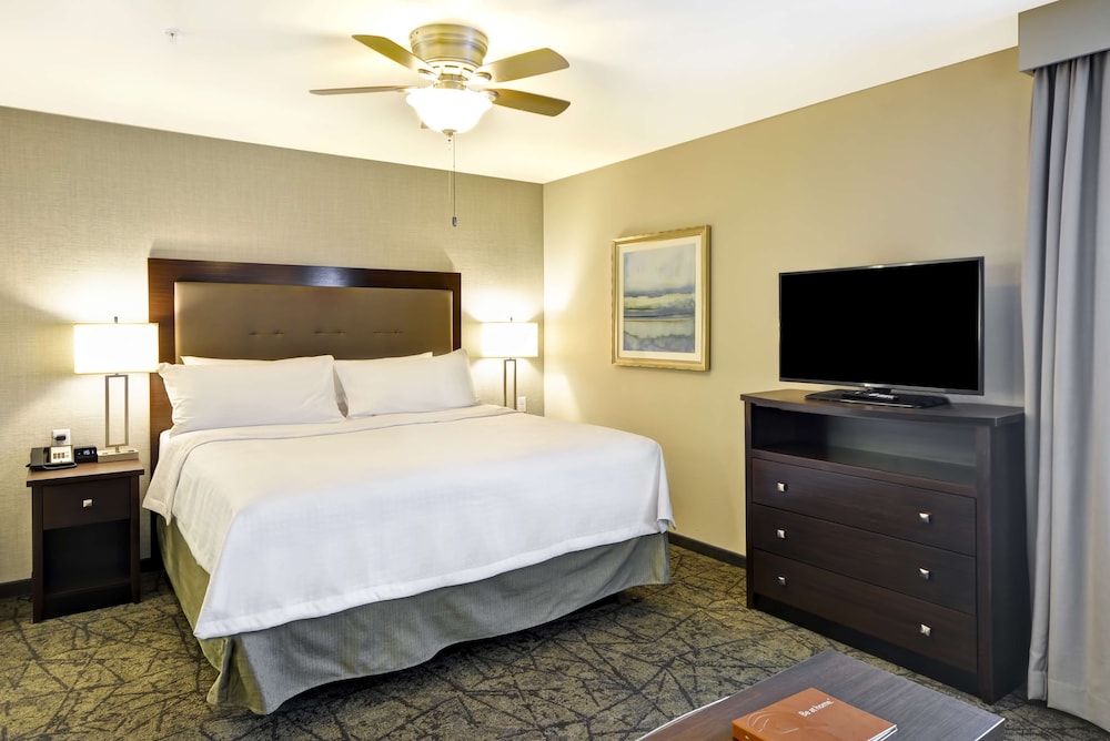 Suite, 2 Bedrooms, Accessible, Non Smoking (hearing acc) photo 2