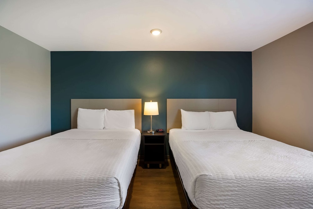 Standard Room, 2 Double Beds, Non Smoking photo 1