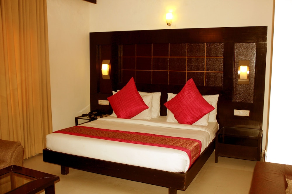 Deluxe Room, 1 Double Bed, Non Smoking, City View