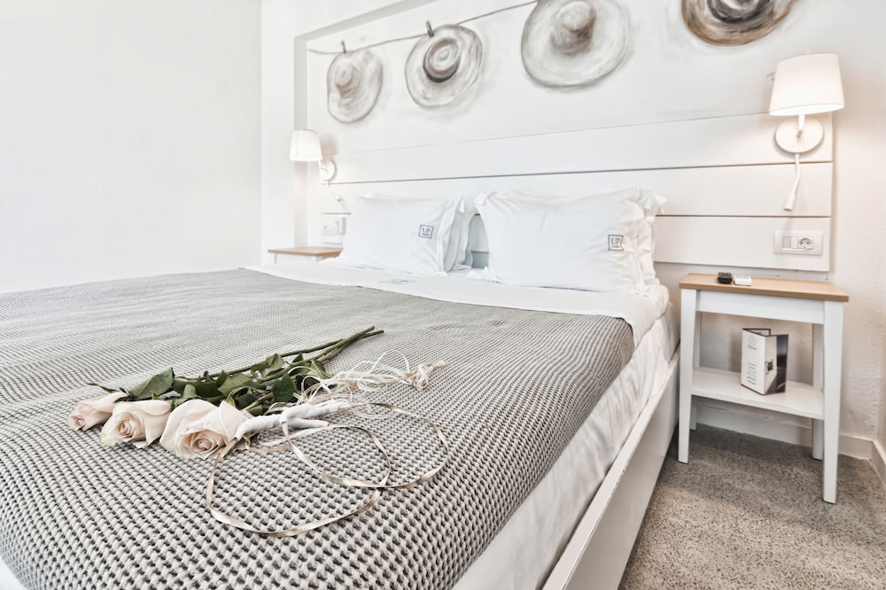 Honeymoon Suite with Private Terrace and Castle View photo 1