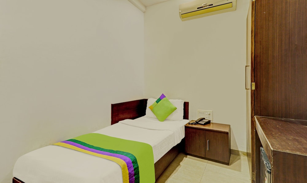 Economy Double Or Twin Room, 1 Bedroom, City View photo 1