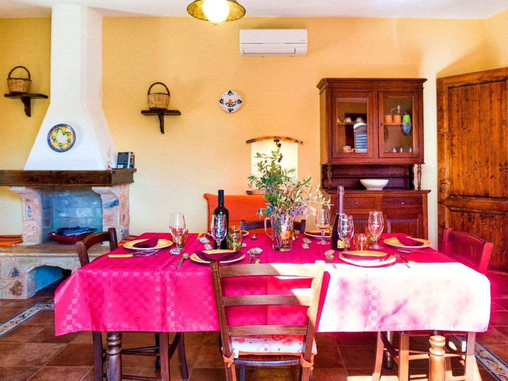 Villa photo 1