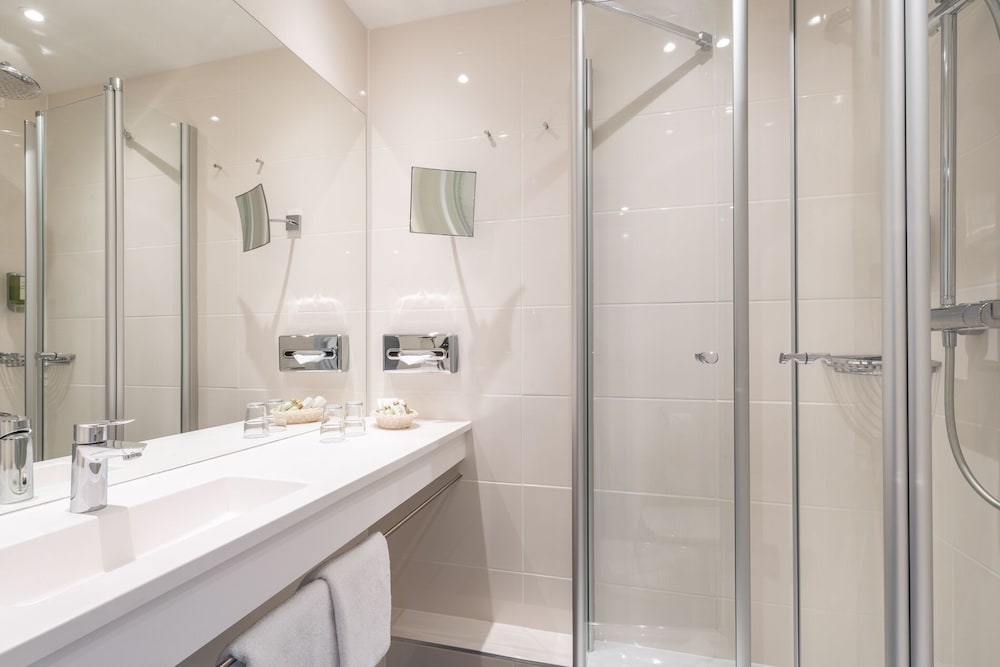 Premium Double Room - Photo 6