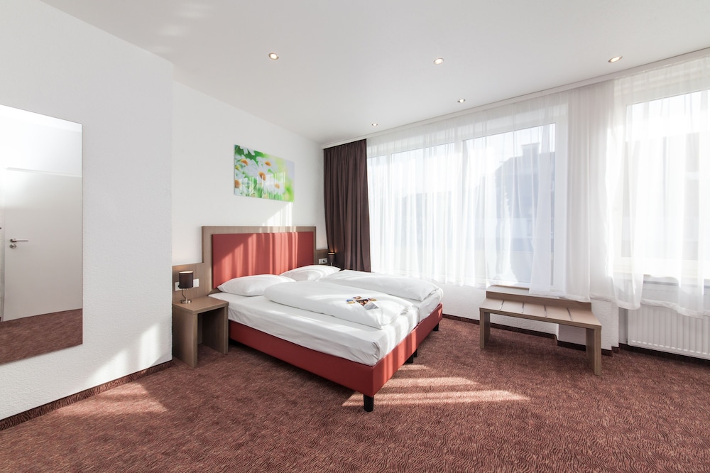 Standard Triple Room photo 3