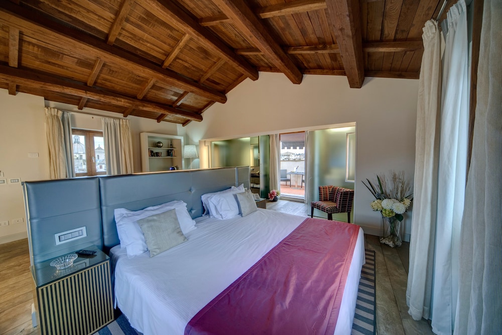 Superior Suite photo 3