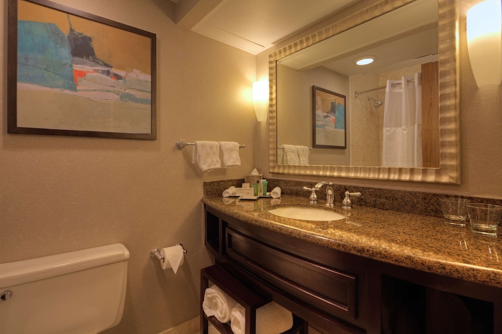 Room, 2 Double Beds - Photo 3