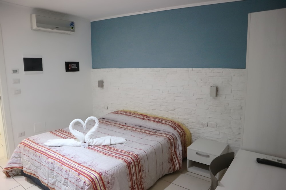 Classic Double Room photo 2