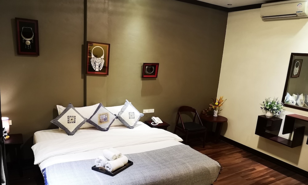 Luxury Double or Twin Room, 1 King Bed, Kitchenette, City View