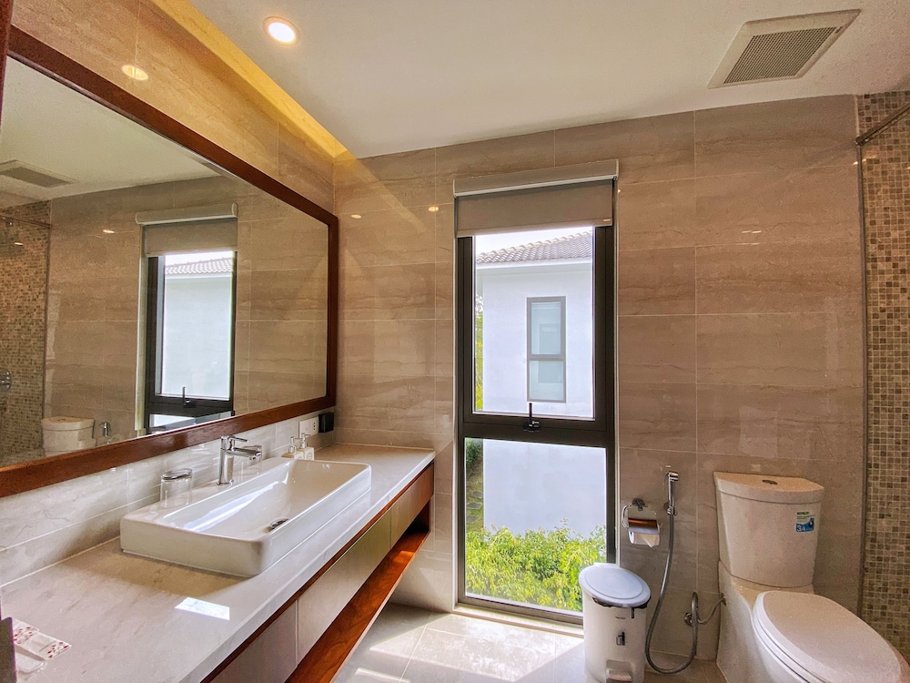 Premier Villa, 3 Bedrooms - Photo 20