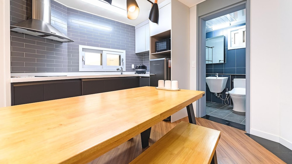 Basic Room, 1 Bedroom (201 (ocean view)) - Photo 2