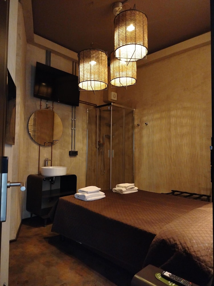 French Superior Room ( Shared Bathroom) photo 1