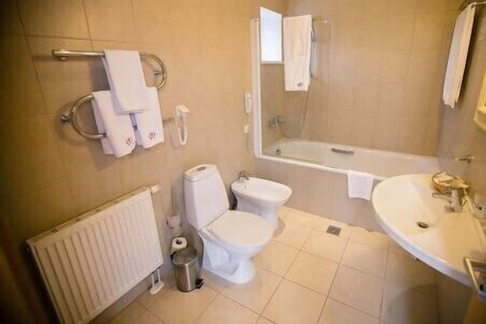 Family Apartment, 1 Bedroom - Photo 9