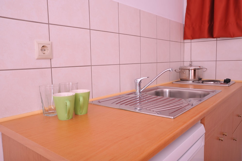 Apartment, 1 Bedroom, Balcony, Garden View - Photo 4
