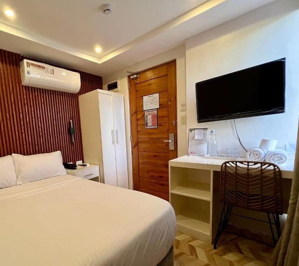 Standard Room, City View