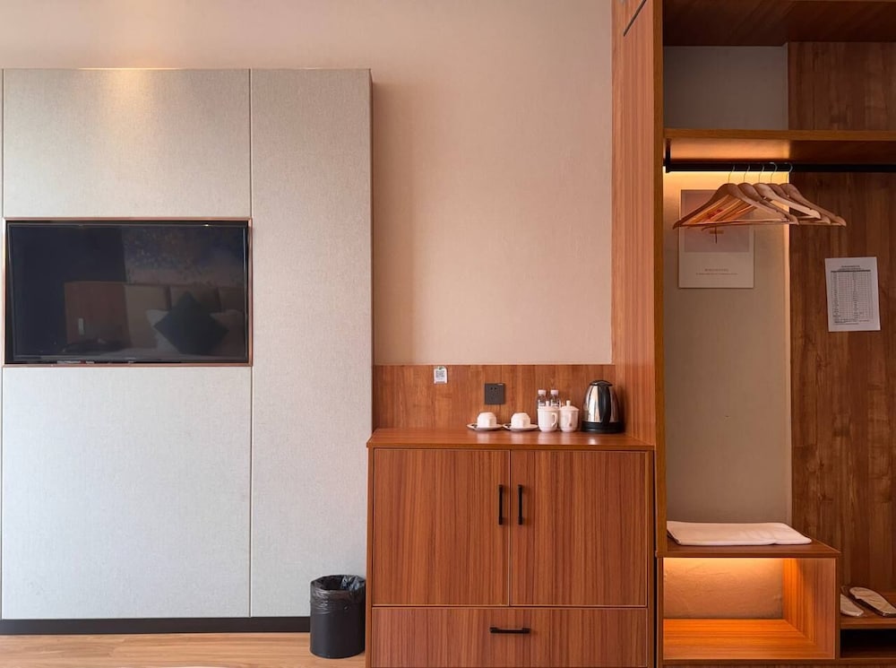 Comfort Double Room, City View photo 3