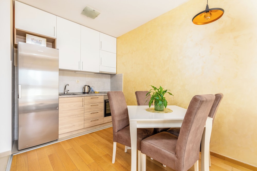 Apartment, 1 Bedroom - Photo 62