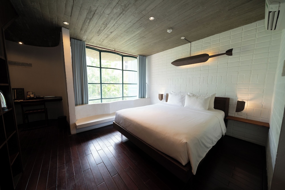 Elite City View Double Room - Photo 4