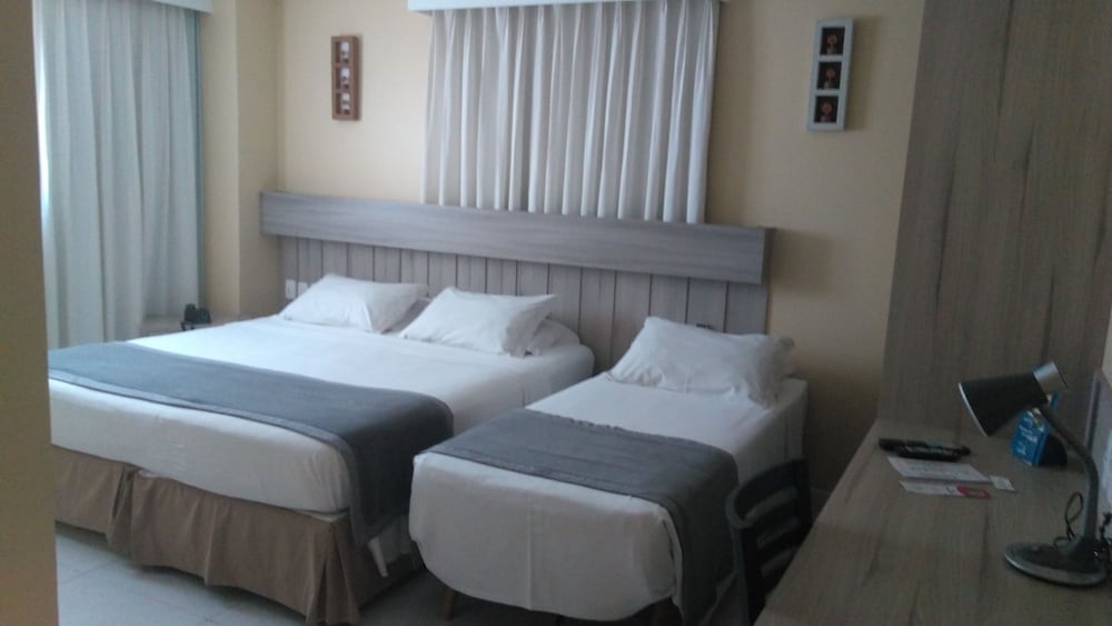 Hotel Anahi — Triple Room