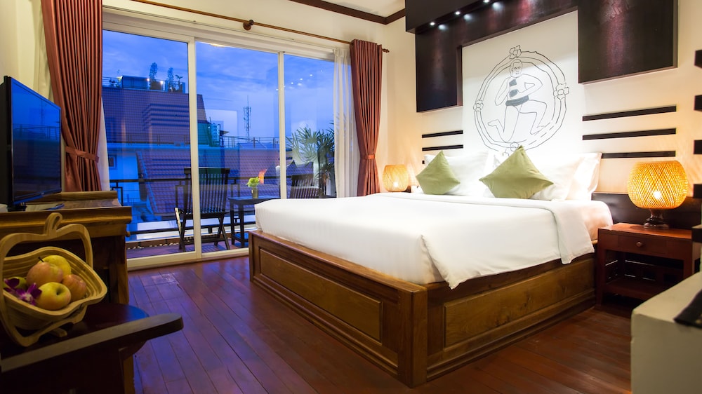 Superior Double Room - Free Roundtrip Airport Transfer photo 1