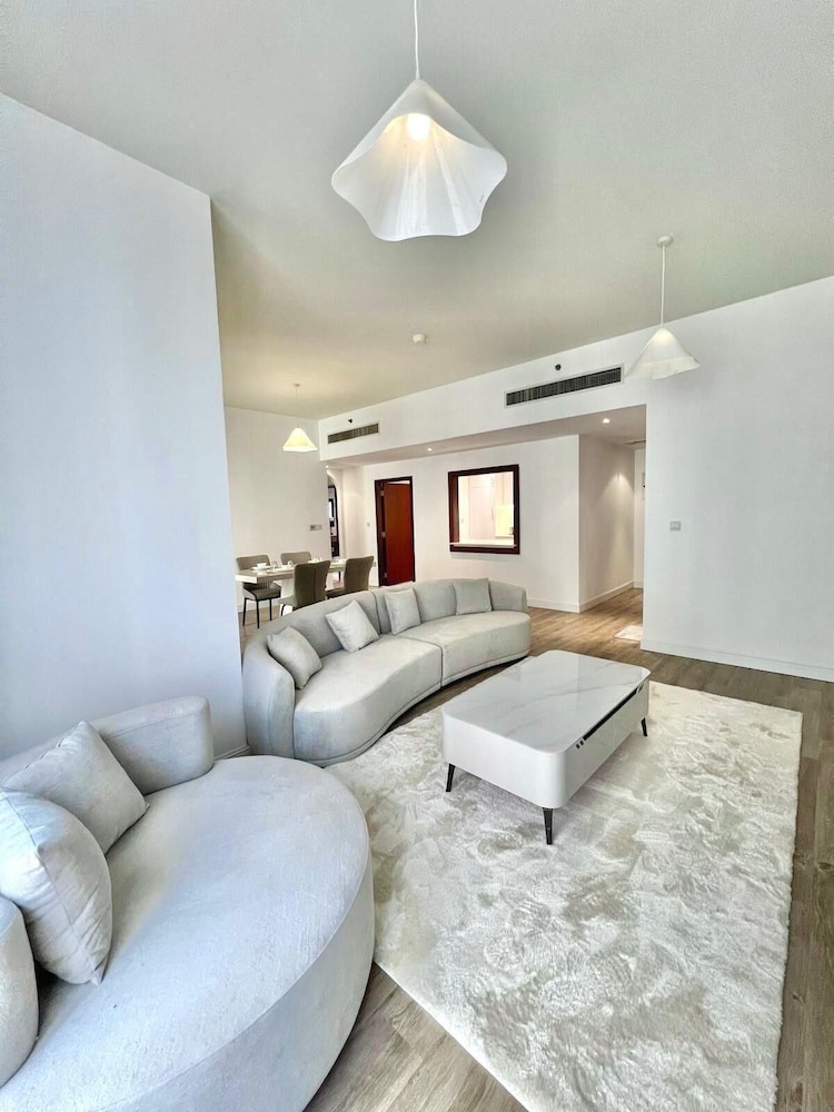 Deluxe Apartment, 2 Bedrooms, Balcony, Marina View photo 3