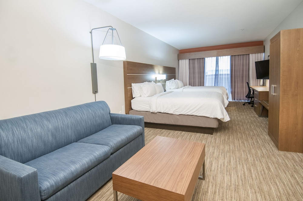 Suite, Multiple Beds
