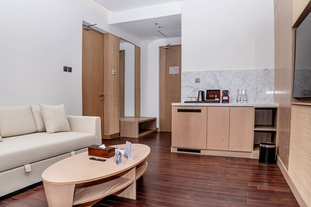 Suites Lake View Room photo 2