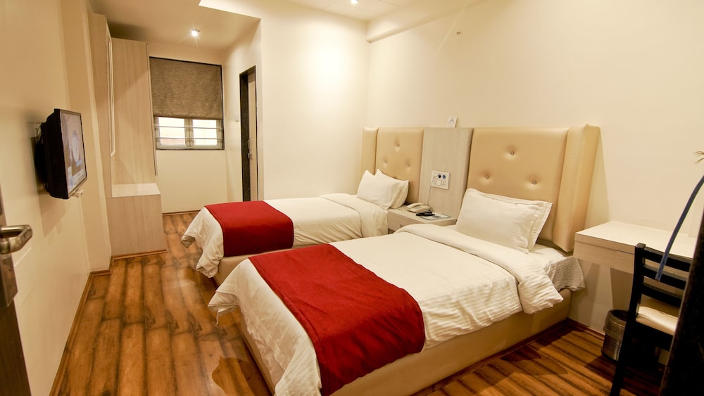Deluxe Room (Renovated) photo 3