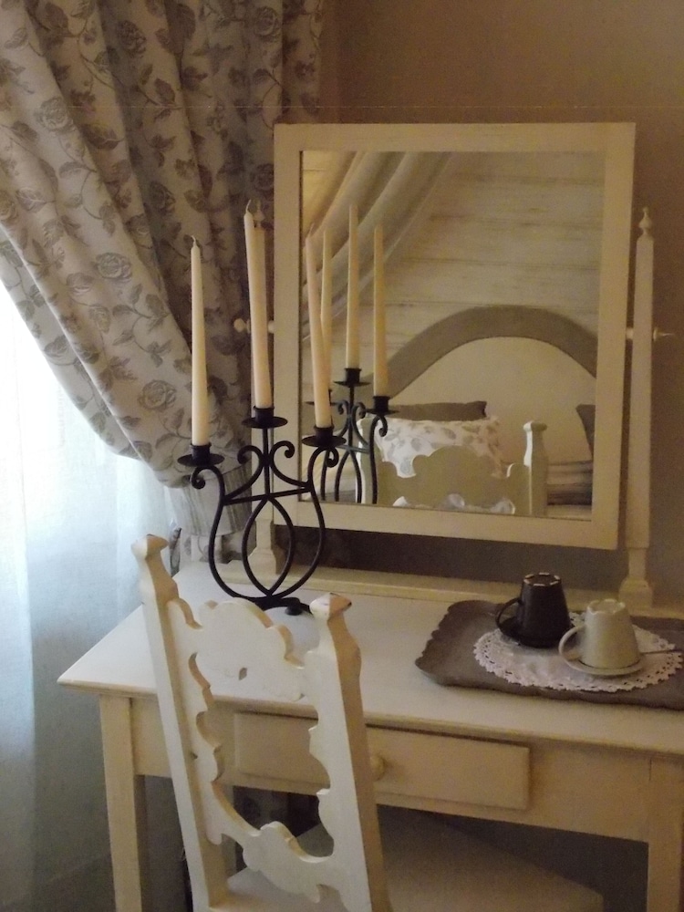 Classic Double Room Single Use photo 3