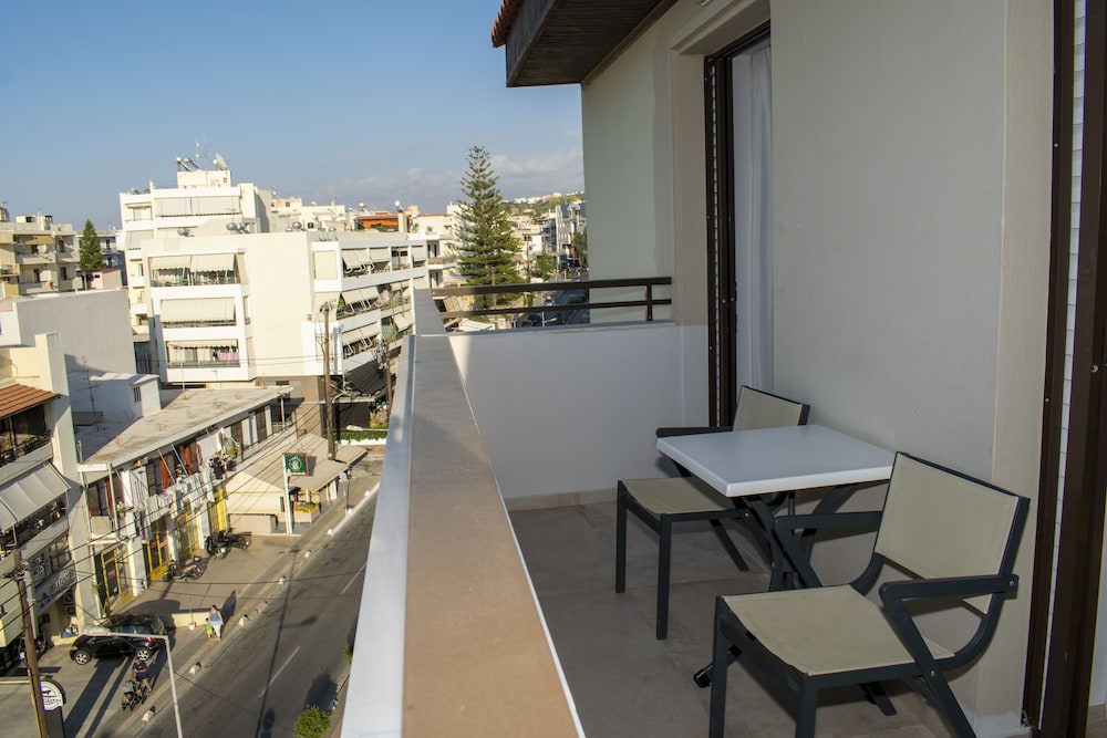 Duplex, Balcony thumbnail 5