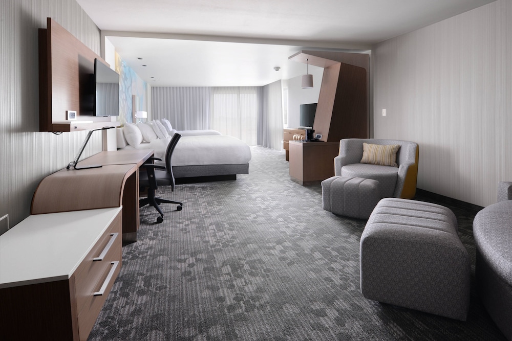 Room, Multiple Beds