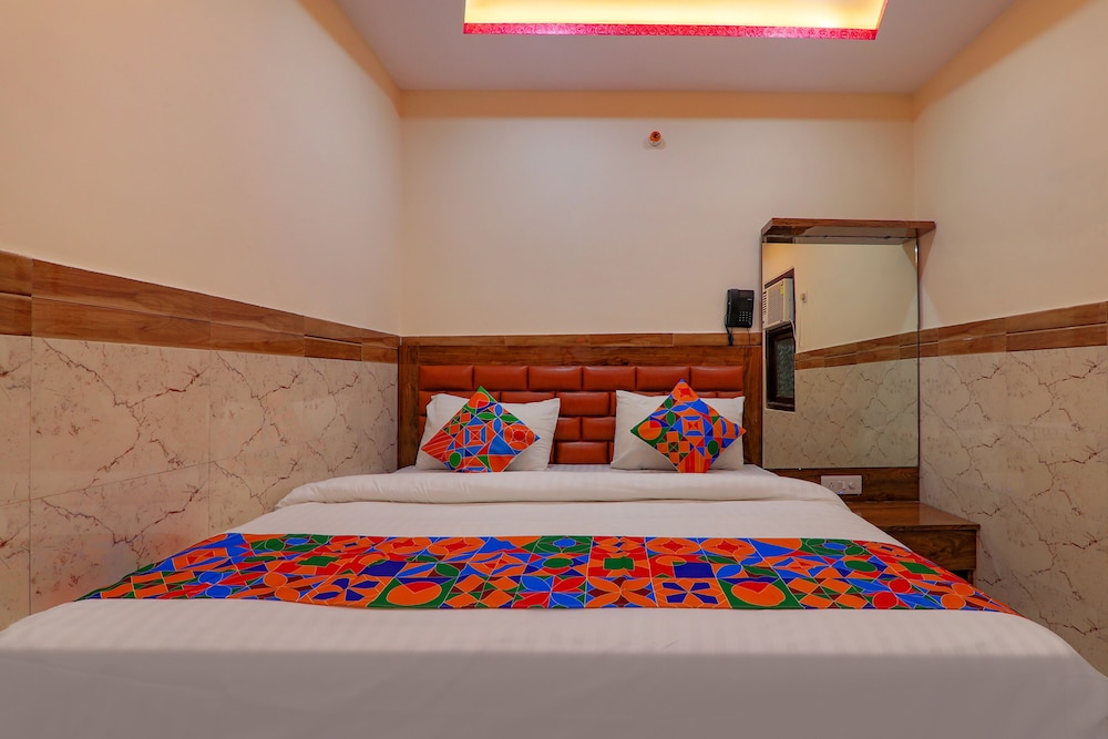 Deluxe Room - Photo 2