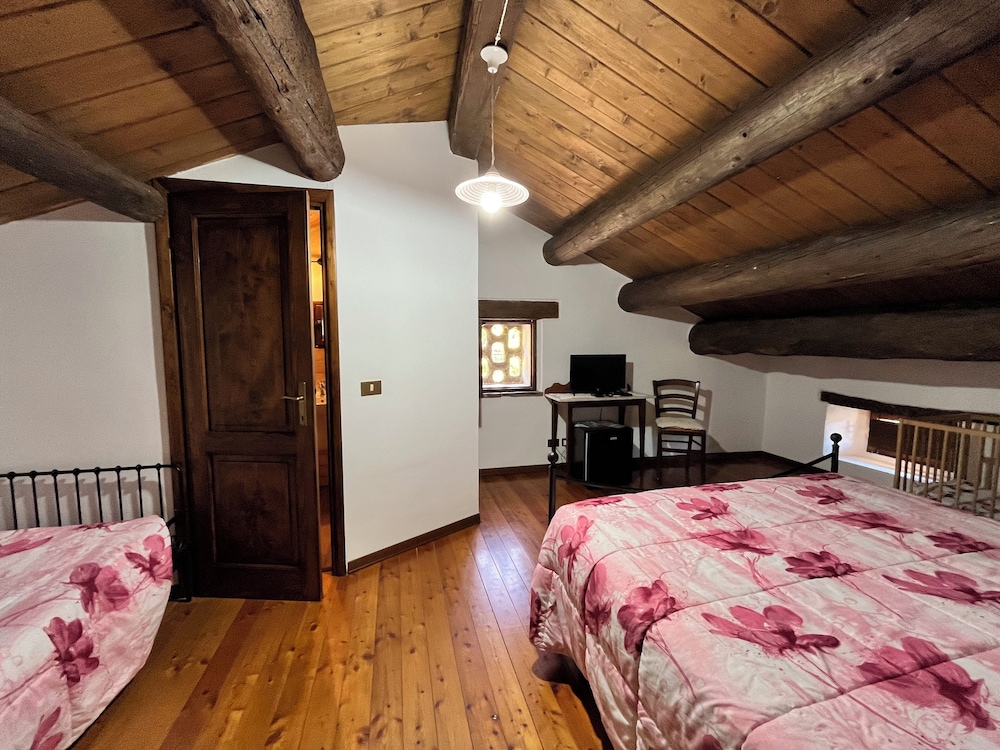 Standard Triple Room photo 1