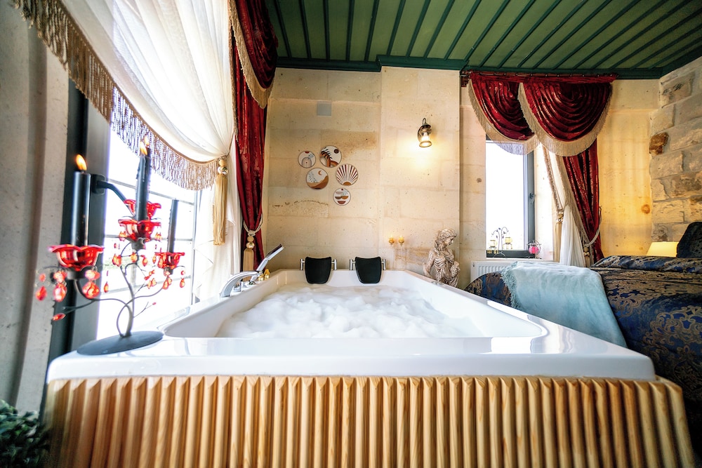 Jacuzzi Deluxe - Photo 9