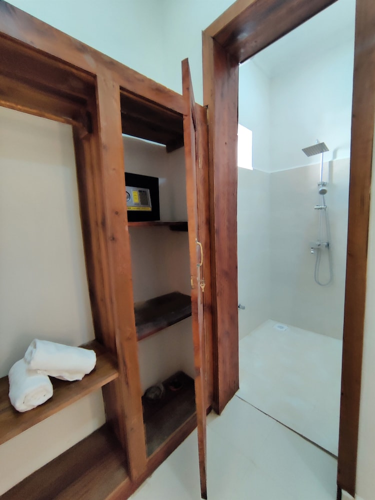Economy Double Room, Patio, Pool View