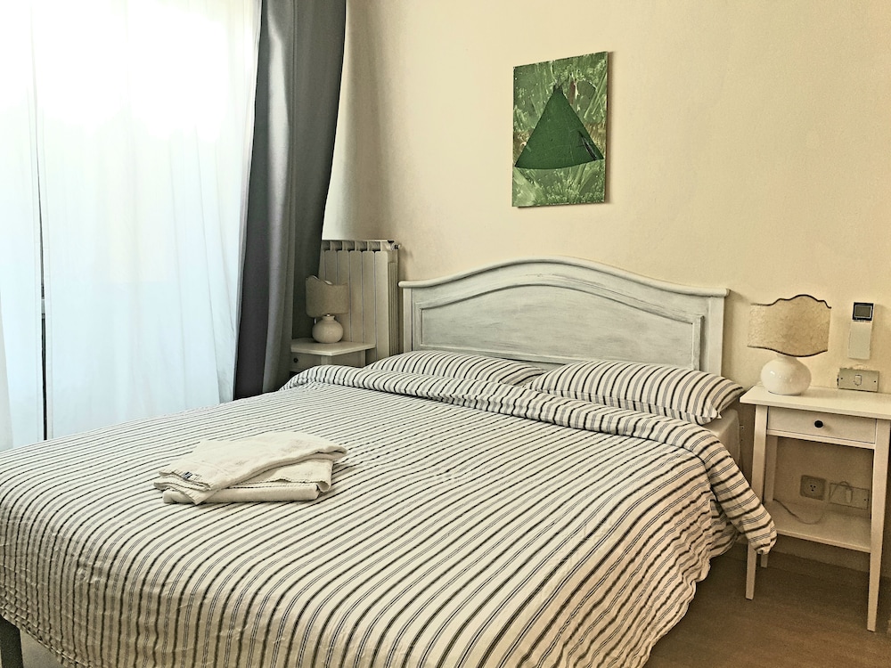 Double Room, Private Bathroom photo 3