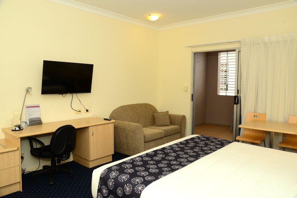 Premier Suite, 1 King Bed (Executive Balcony) photo 3