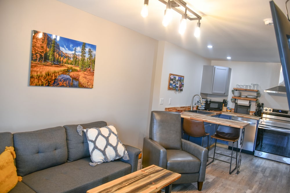 Deluxe Suite, Balcony, Mountain View photo 1