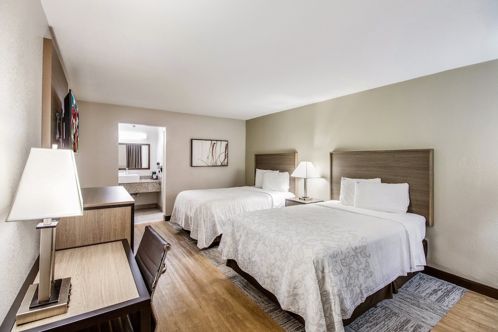 Superior Room, 2 Double Beds (Smoke Free) - Photo 4