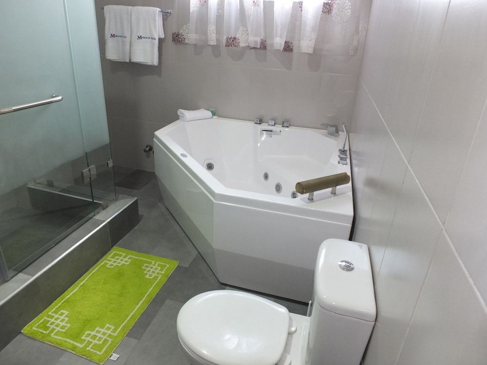 Standard Suite, 1 Bedroom, Accessible, Ground Floor photo 2