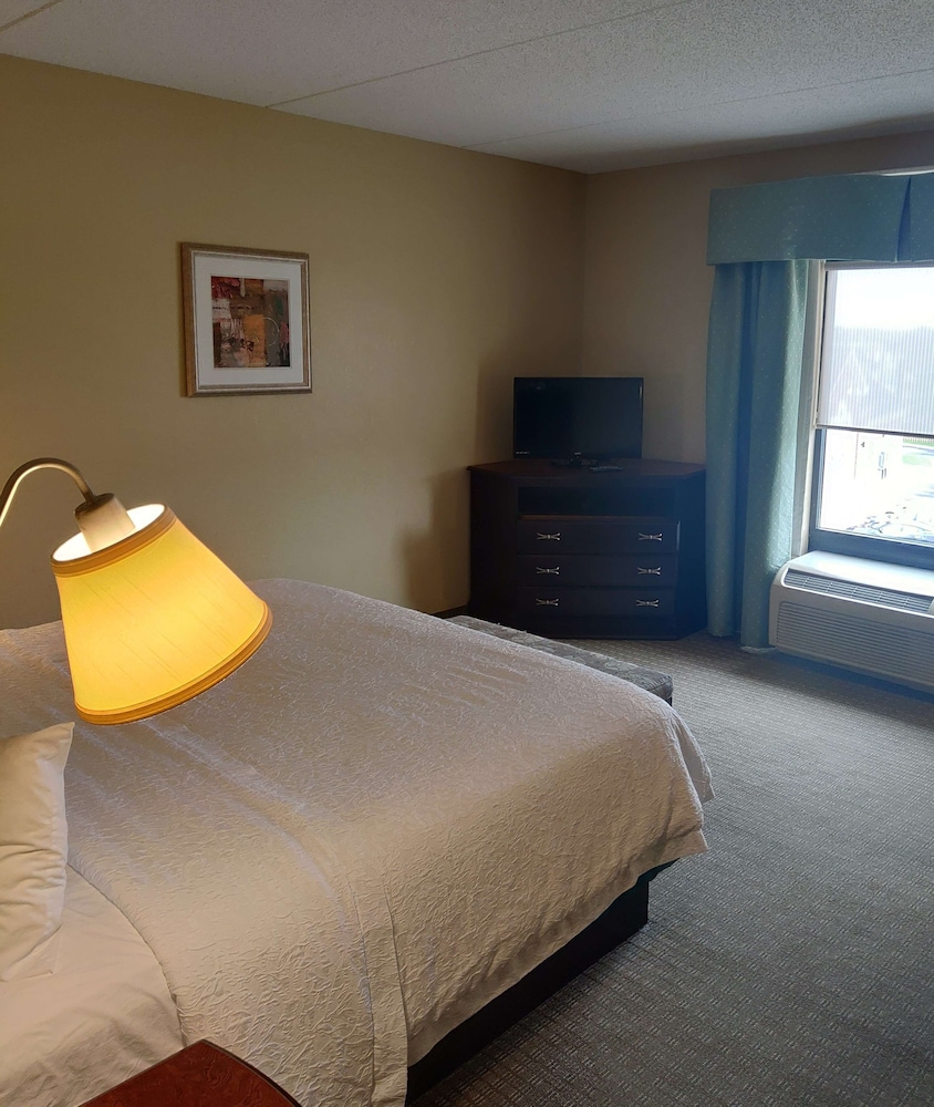 Standard Room, 1 King Bed photo 1