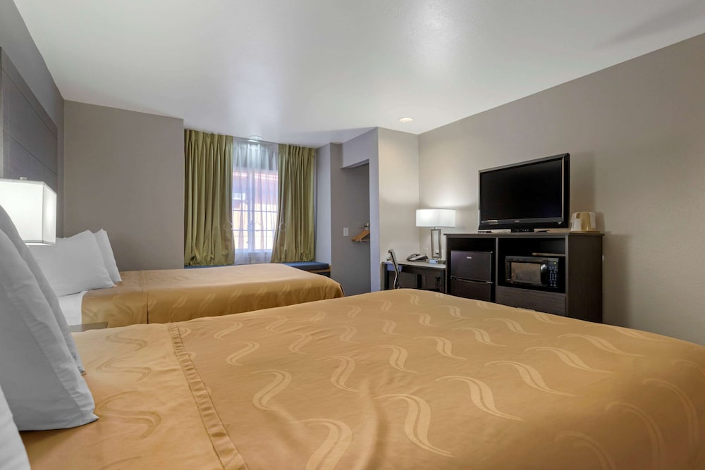 Room, 2 Queen Beds, Accessible, Non Smoking - Photo 2