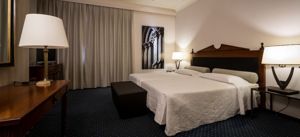 Superior Double or Twin Beds - Photo 2