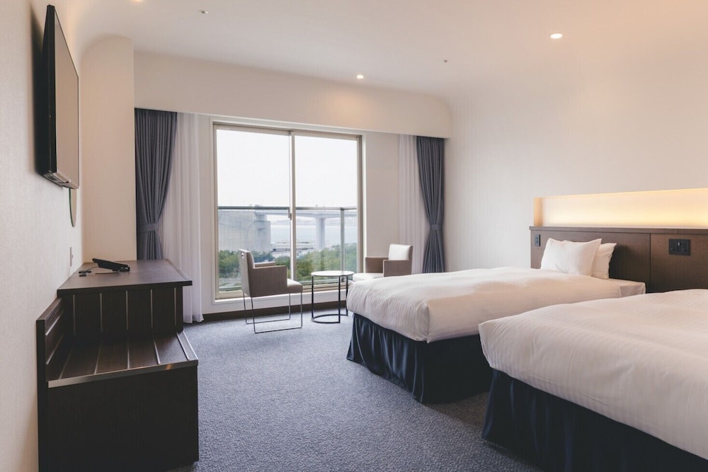 Superior Triple Room, Non Smoking, Ocean View, Annex Building photo 1