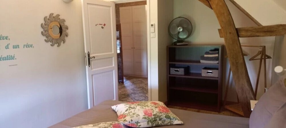 Comfort Room, Garden View