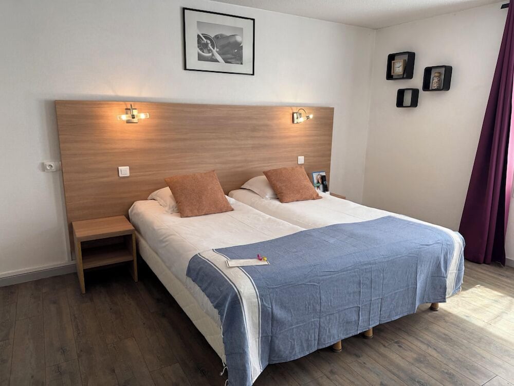 Comfort Twin Room - Photo 11