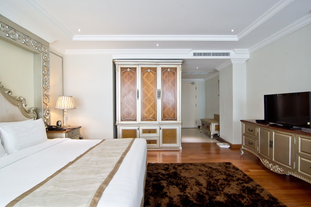room photo