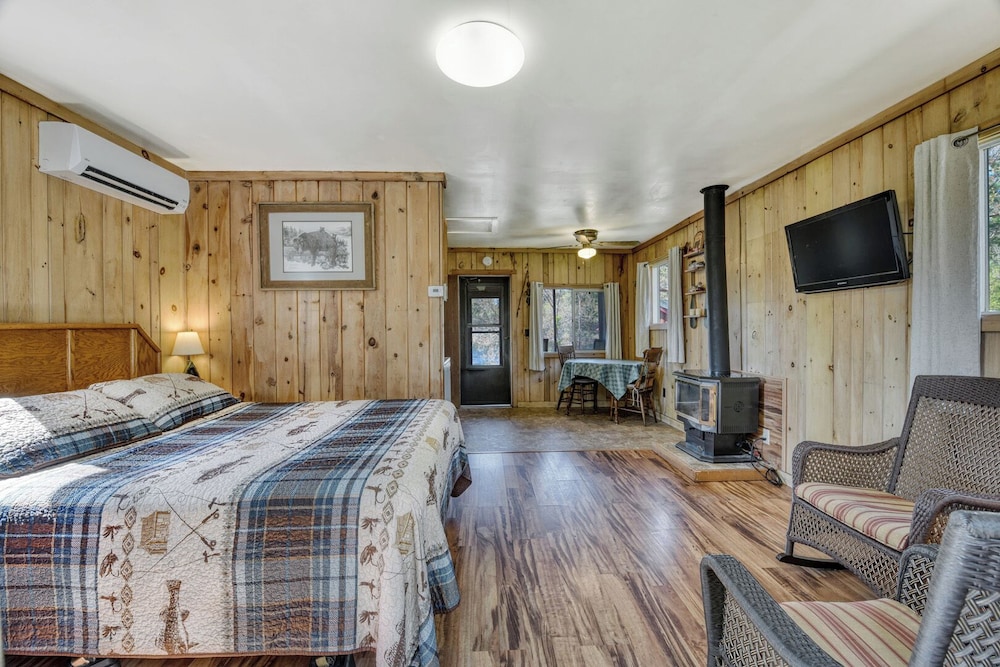 Cabin 7 photo 1